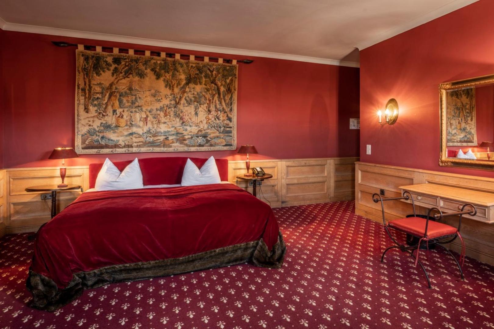 Burg Rabenstein Hotell Kirchahorn Rum bild