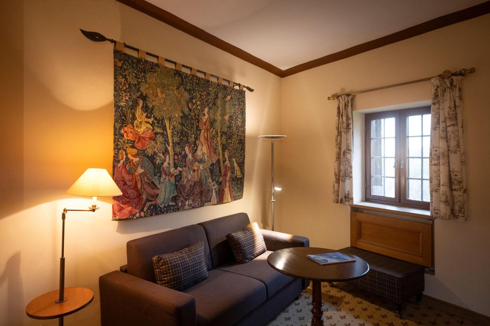 Burg Rabenstein Hotell Kirchahorn Rum bild